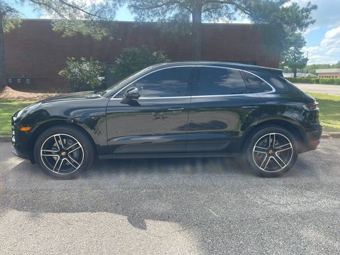 Used 2020 Porsche Macan S AWD/4WD image 2