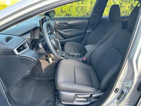 Certified 2025 Toyota Corolla LE FWD image 15