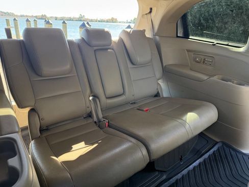Used 2014 Honda Odyssey Touring image 19