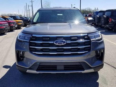 New 2026 Ford Explorer Active AWD/4WD image 9