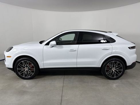 New 2026 Porsche Cayenne S image 2