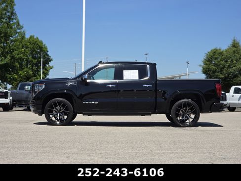Used 2023 GMC Sierra 1500 Denali Ultimate AWD/4WD image 4