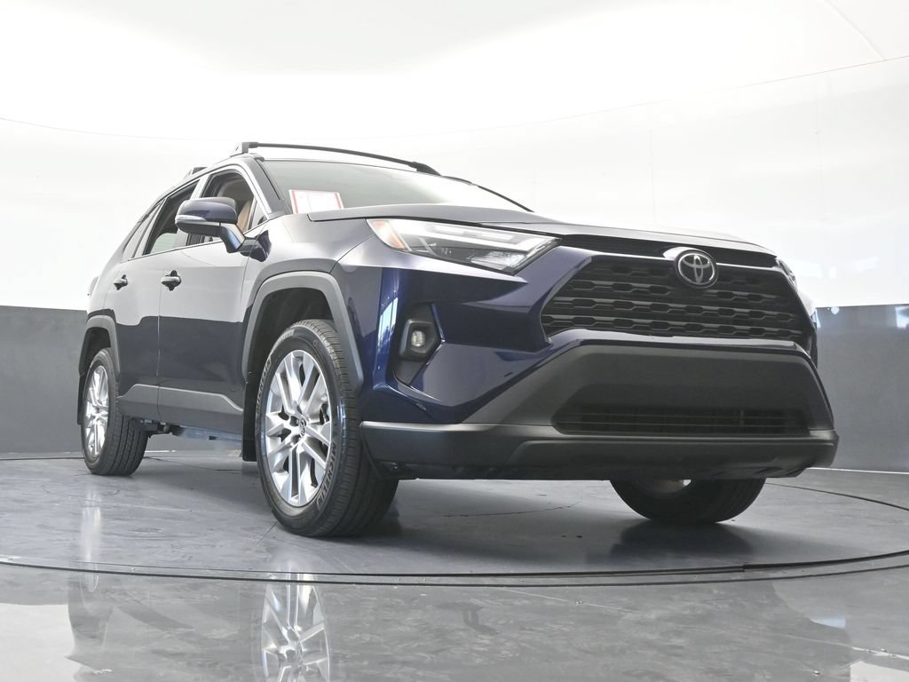 Used 2025 Toyota RAV4 XLE Premium FWD image 65