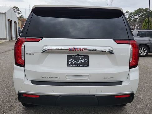 Used 2021 GMC Yukon SLT w/ SLT Premium Package image 4