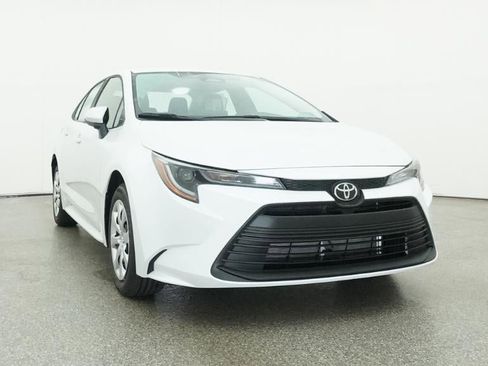 New 2026 Toyota Corolla LE FWD image 30