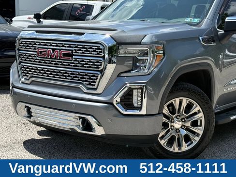 Used 2019 GMC Sierra 1500 Denali w/ Driver Alert Package II AWD/4WD image 2