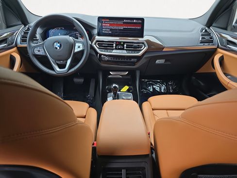 Used 2023 BMW X3 xDrive30i w/ Premium Package AWD/4WD image 3