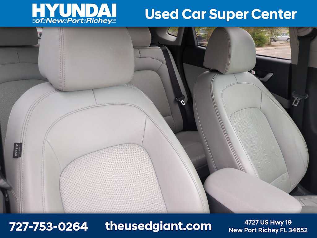 Used 2022 Hyundai Kona Limited FWD image 6