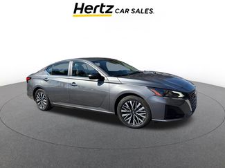 Used 2025 Nissan Altima 2.5 SV video 1