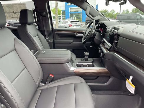 New 2026 Chevrolet Silverado 1500 RST w/ RST All Star Premium Package AWD/4WD image 9