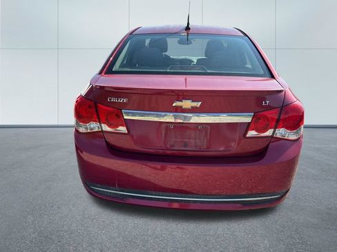 Used 2017 Chevrolet Cruze Premier w/ RS Package FWD image 3