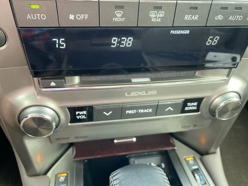 Used 2014 Lexus GX 460 w/ Premium Package image 19