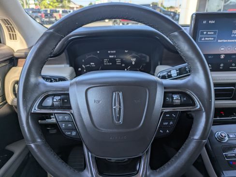 Used 2023 Lincoln Nautilus Reserve w/ Equipment Group 201A FWD image 30