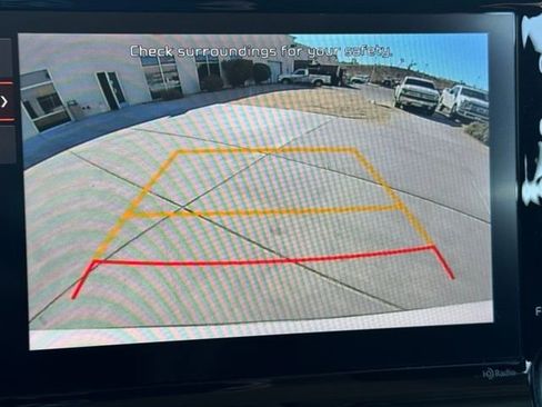 Used 2023 Kia Sorento LX image 22