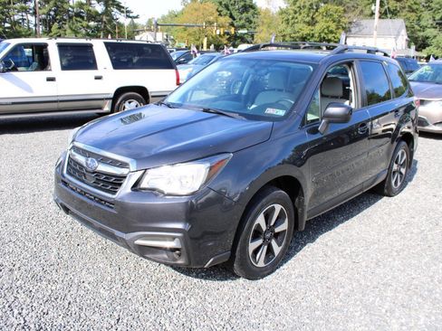 Used 2018 Subaru Forester 2.5i Premium w/ All-Weather Package AWD/4WD image 2