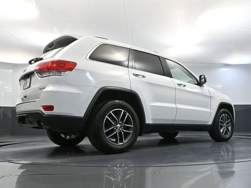 Used 2018 Jeep Grand Cherokee Limited w/ Trailer Tow Group IV AWD/4WD image 50