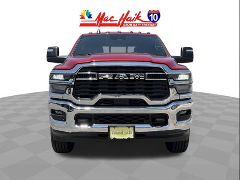 Used 2025 RAM 2500 Tradesman AWD/4WD image 2
