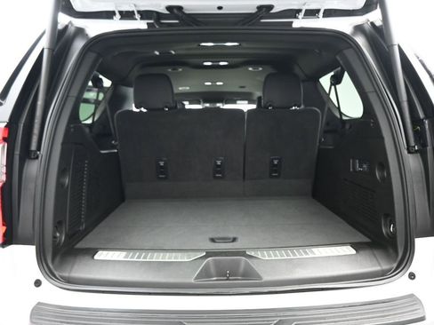 Used 2025 GMC Yukon XL Denali image 25