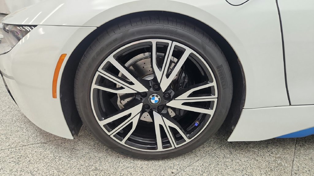 Used 2015 BMW i8 AWD/4WD image 64