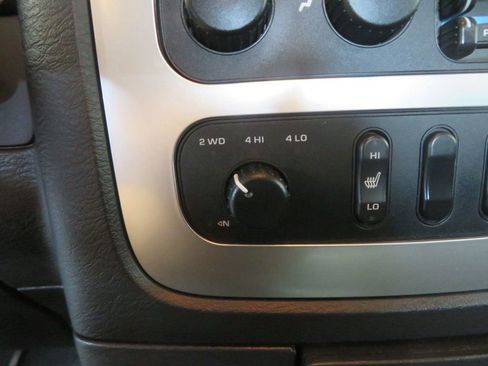 Used 2004 Dodge Ram 2500 Truck SLT w/ Trailer Tow Group image 42