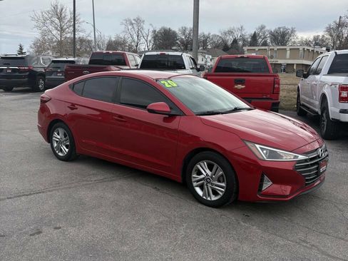 Used 2020 Hyundai Elantra SEL image 1