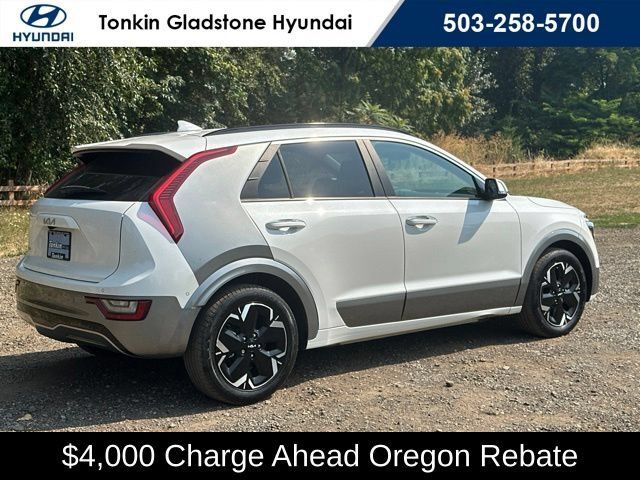 Used 2023 Kia Niro Wave FWD image 9
