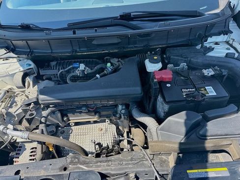 Used 2017 Nissan Rogue SL w/ SL Premium Package AWD/4WD image 39