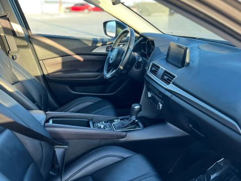 Used 2017 MAZDA MAZDA3 Touring image 16