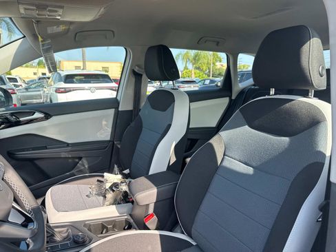 New 2025 Volkswagen Taos S image 18