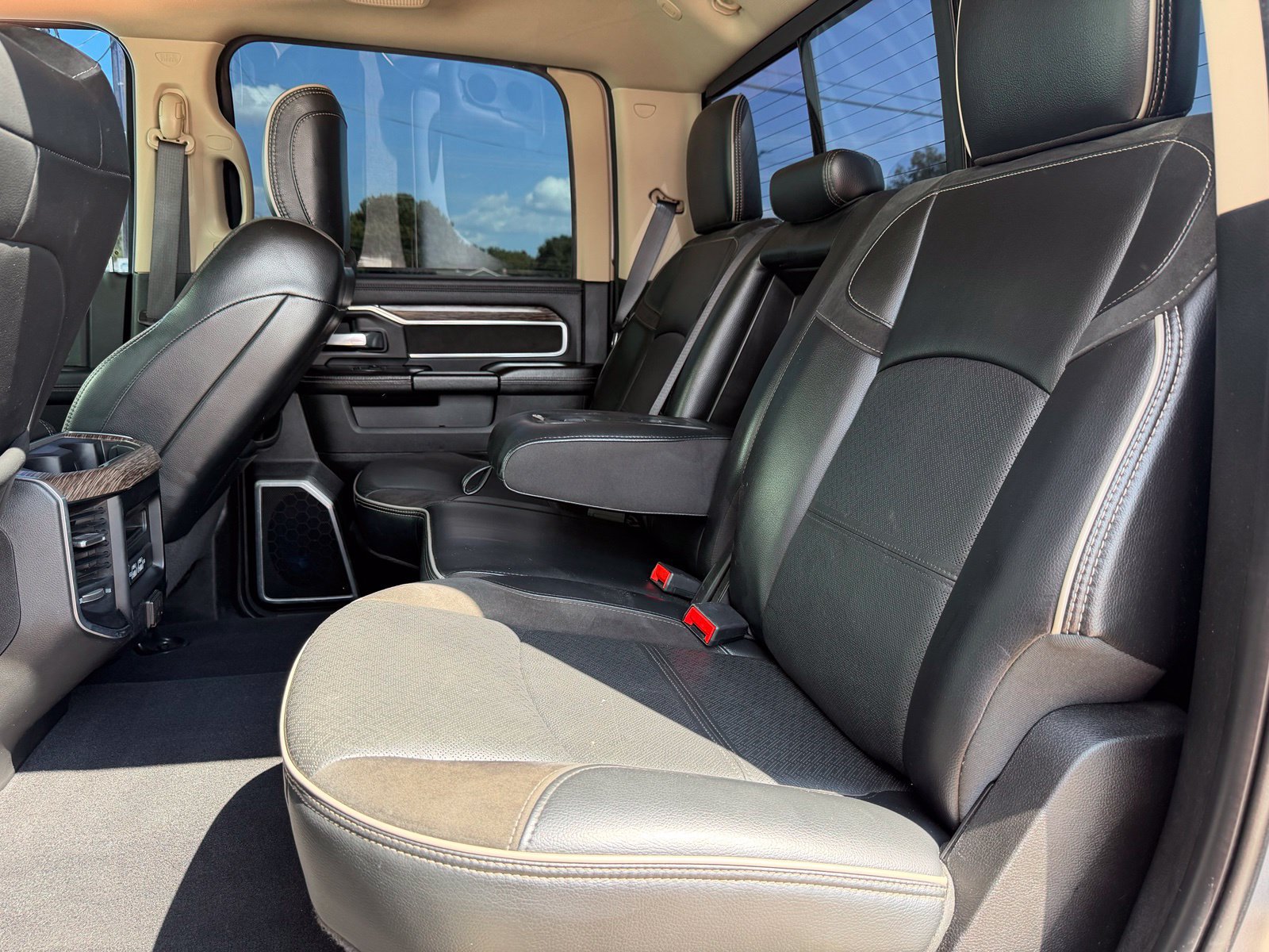 Used 2021 RAM 3500 Laramie AWD/4WD image 20