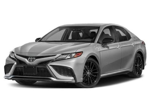 Used 2022 Toyota Camry XSE FWD image 1