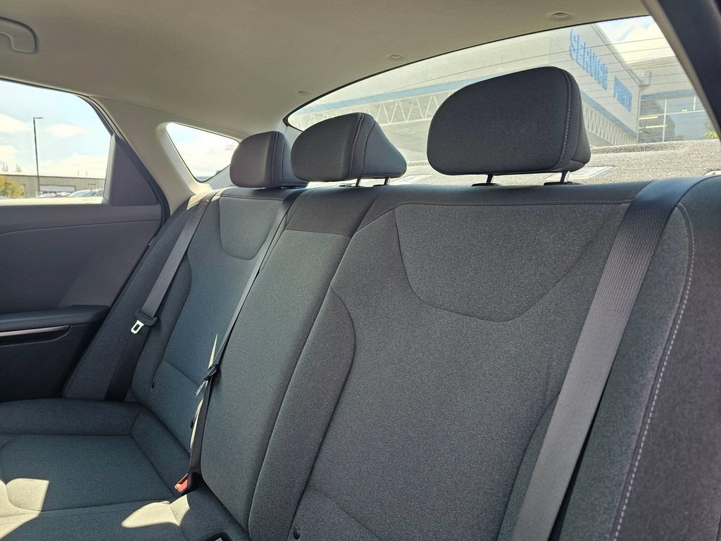 Used 2025 Kia K4 FWD image 17