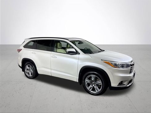 Used 2016 Toyota Highlander Limited Platinum image 4
