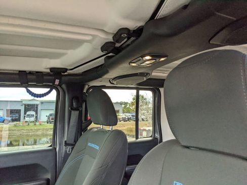 Used 2022 Jeep Wrangler Unlimited Rubicon 4xe w/ Steel Bumper Group image 24