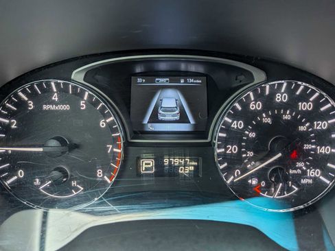 Used 2015 Nissan Pathfinder SL w/ SL Tech Package image 30