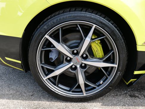 Used 2021 Chevrolet Corvette Stingray Preferred Cpe w/ Z51 Performance Package image 86