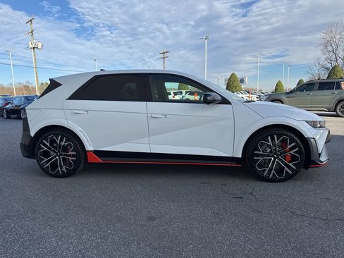 Used 2025 Hyundai Ioniq 5 N image 8