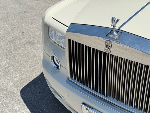 Used 2011 Rolls-Royce Phantom Sedan RWD image 12