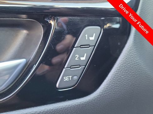 Used 2023 Honda CR-V EX-L image 16