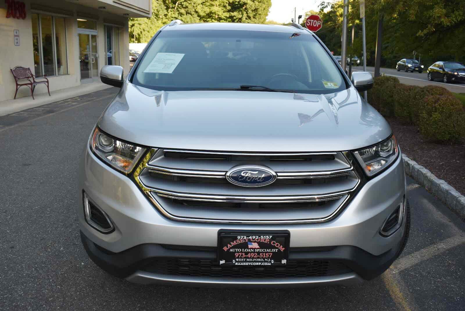 Used 2015 Ford Edge Titanium w/ Technology Package AWD/4WD image 9