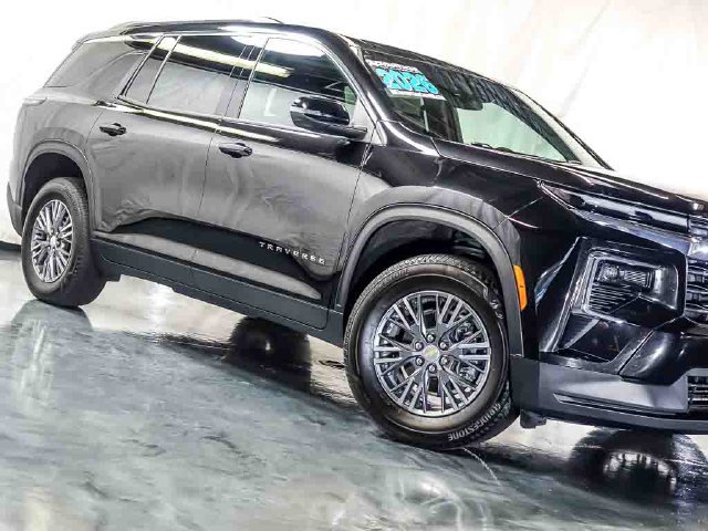 Certified 2026 Chevrolet Traverse LT AWD/4WD image 5