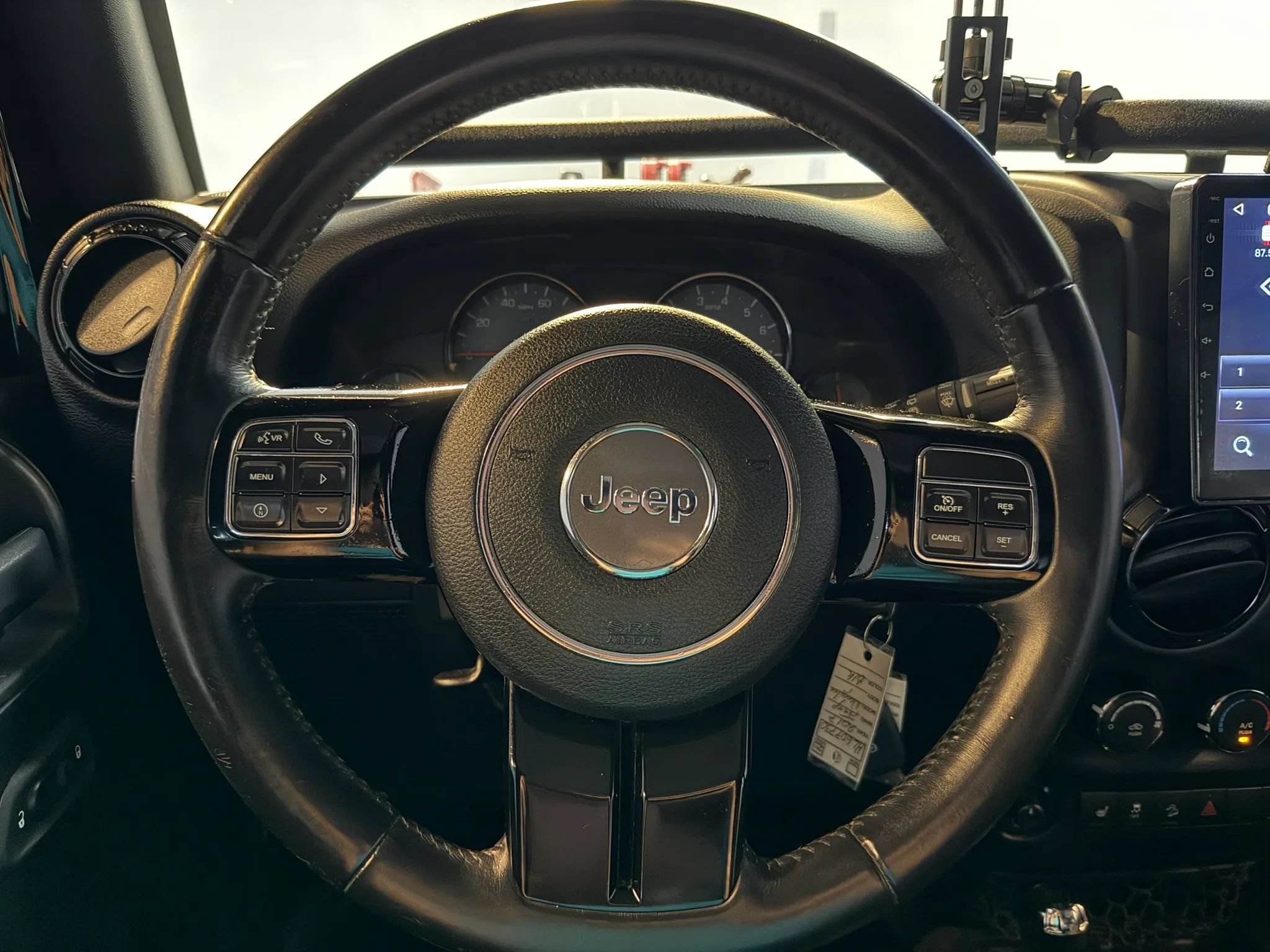 Used 2017 Jeep Wrangler Unlimited Sahara AWD/4WD image 12