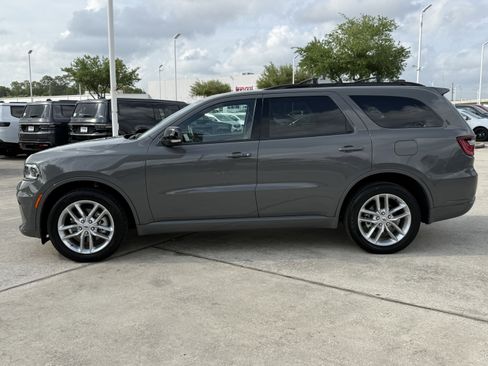 Used 2025 Dodge Durango GT image 3