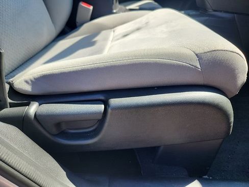 Used 2016 Honda CR-V LX image 32