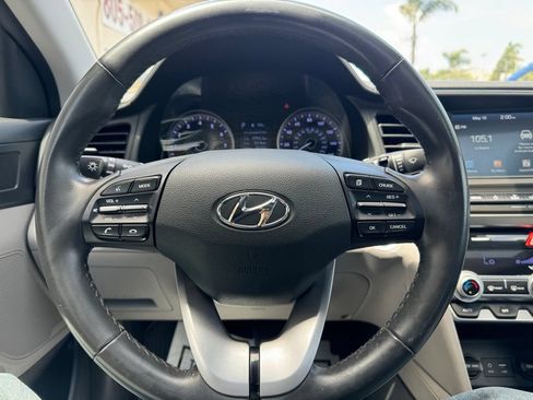 Used 2020 Hyundai Elantra Value Edition w/ Cargo Package (C1) FWD image 11