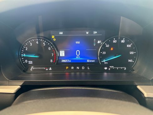 Used 2023 Ford Explorer XLT w/ Equipment Group 202A image 25