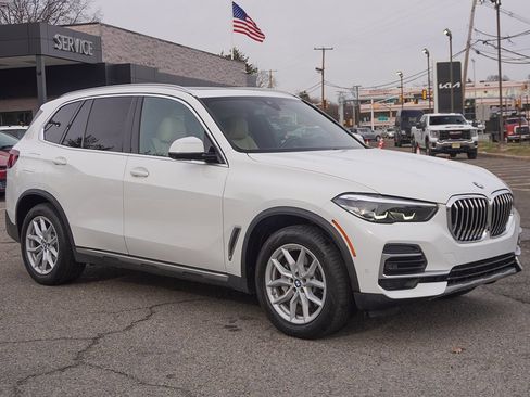 Used 2022 BMW X5 xDrive40i w/ Parking Assistance Package image 61