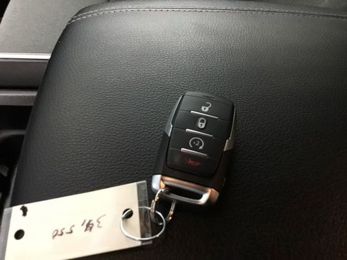 Used 2022 RAM 1500 Big Horn AWD/4WD image 8