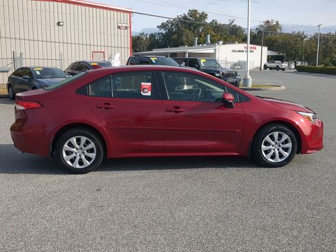 Used 2023 Toyota Corolla LE image 12