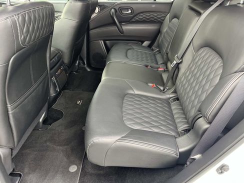 Used 2024 INFINITI QX80 Sensory image 13